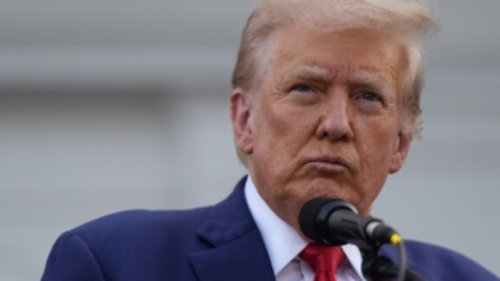 Iran Protests Escalate as Official Warns Trump Over U.S. Troops in Region