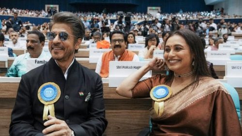 🎬 Rani Mukerji Reflects on Winning National Award Alongside Shah Rukh Khan: “It Felt Truly Special”