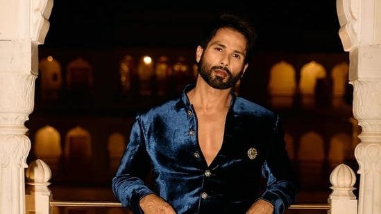 👔 Shahid Kapoor Shares His Wardrobe Staples & Fashion No-Nos